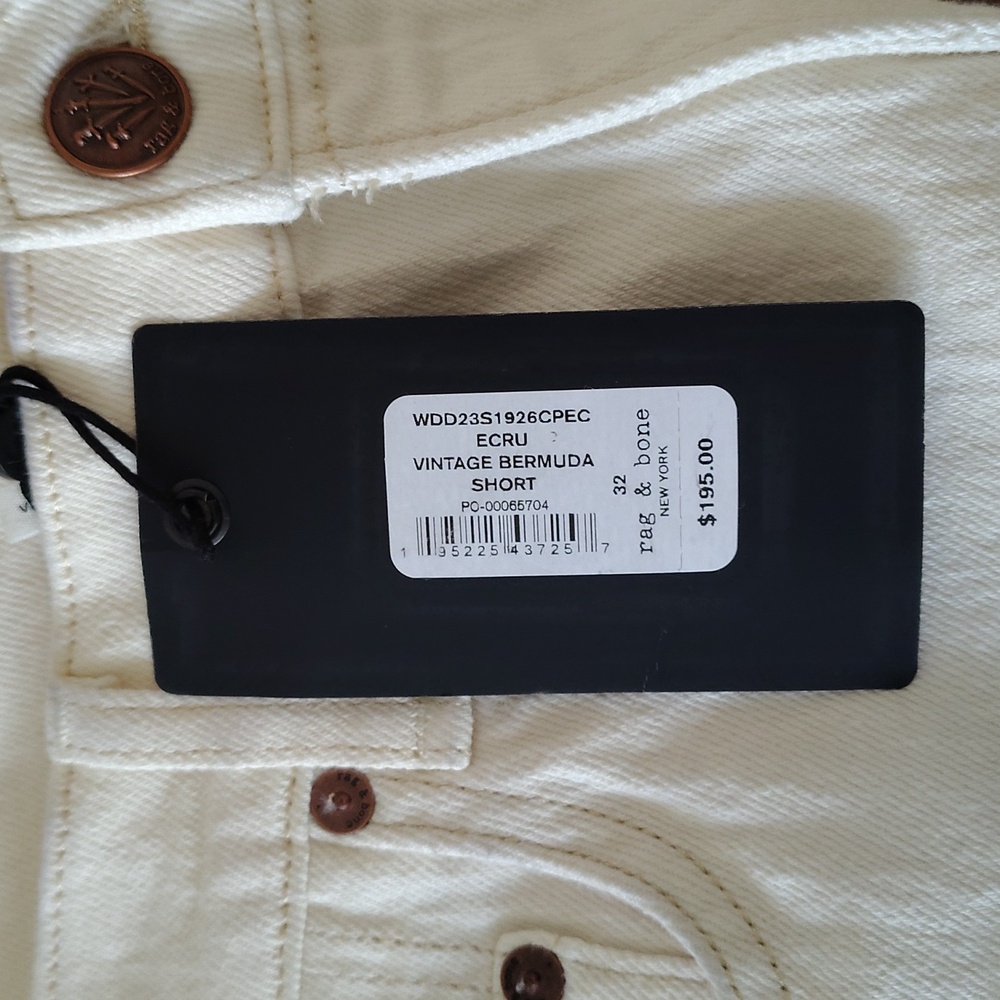 Rag & Bone Vintage Bermuda Short. Color:Ecru. Size 32 (10-12) - Picture 7 of 13